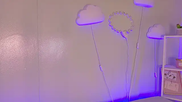 KeendraFox  online show from April 23, 10:01 am