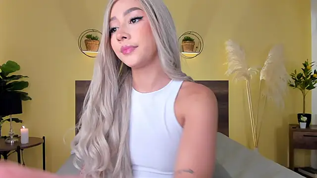 SofiaClarkson online show from October 6, 9:08 pm