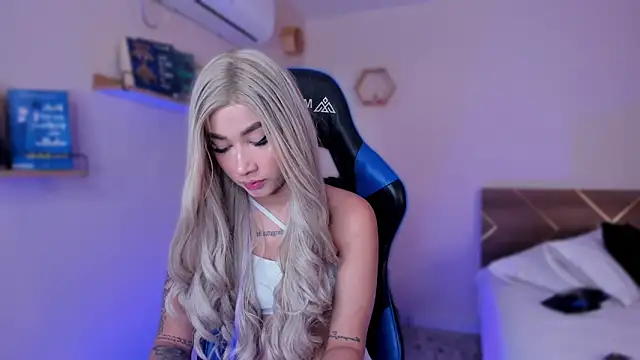 SofiaClarkson online show from September 27, 1:29 pm