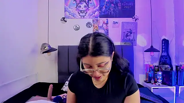 SabrinaV  online show from July 22, 11:22 am