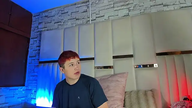 ANLLELOAndANGELA online show from March 13, 8:21 pm