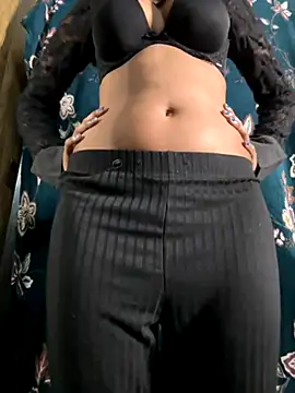 Snapshot of DAMinii_ chatting on October 3, 8:14 pm DAMinii online show from October 3, 8:14 pm