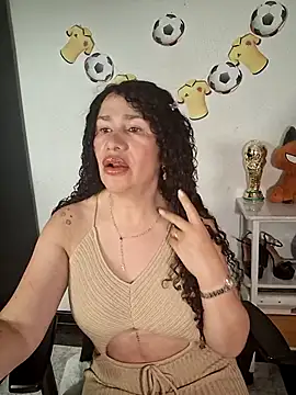 Lina 444 online show from July 9, 10:17 am