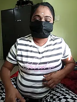 queendivya online show from October 6, 10:43 am