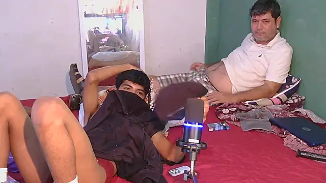 P4NT0J4 online show from April 26, 8:01 am