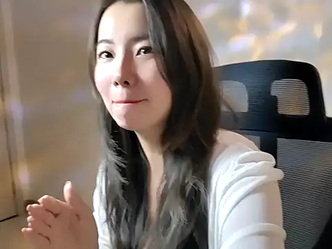 Snapshot of sallycui chatting on September 24, 1:26 am sallycui online show from September 24, 1:26 am