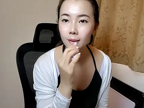 Snapshot of sallycui chatting on September 27, 3:25 am sallycui online show from September 27, 3:25 am