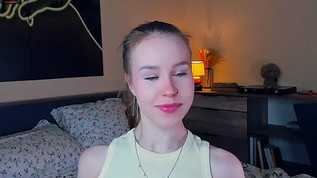 MaliaBourraine online show from March 9, 9:56 am