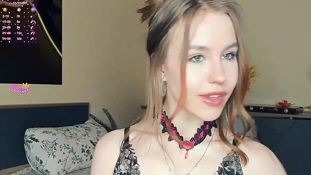 MaliaBourraine online show from April 17, 12:29 pm