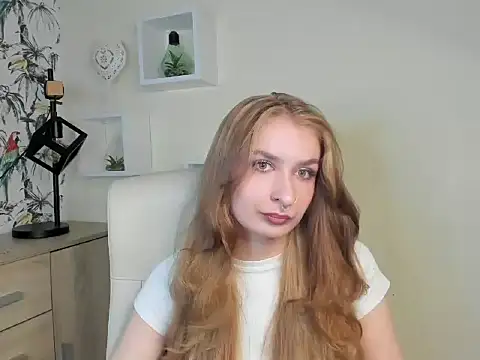 Snapshot of NinaBlond1 chatting on September 24, 6:34 am NinaBlond1 online show from September 24, 6:34 am