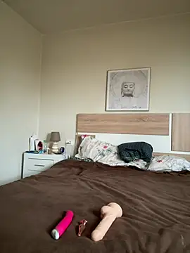 VyC7564 online show from April 20, 9:01 am