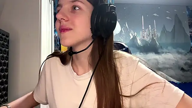 Elira Breeze online show from April 19, 1:55 pm