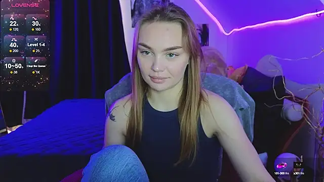 Snapshot of KitsyMoore chatting on October 14, 1:14 pm KitsyMoore online show from October 14, 1:14 pm