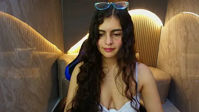 dany r  online show from October 25, 1:19 pm