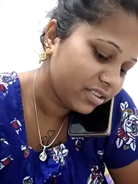 sweetqueen143 online show from February 19, 4:39 pm