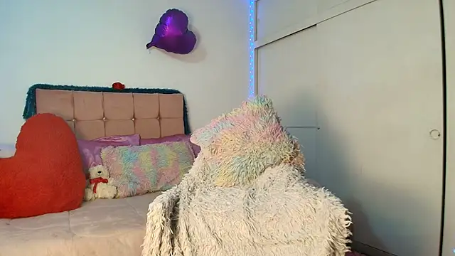 cat nasty online show from June 22, 9:34 pm