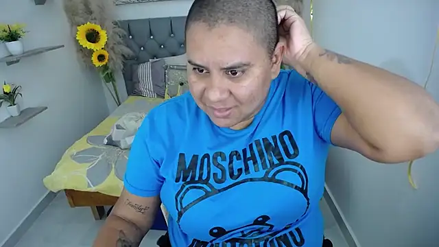 hotlesby valery online show from October 22, 12:32 pm