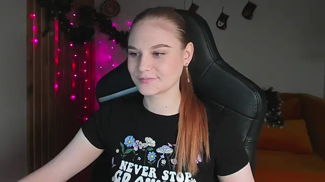 AriaWell online show from December 22, 5:27 pm