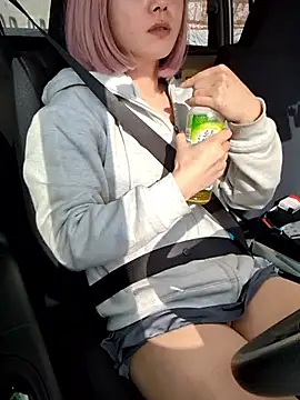 takusaki223 online show from February 16, 1:49 am