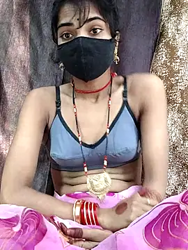 Snapshot of PRACHI-743 chatting on October 11, 1:43 am PRACHI-743 online show from October 11, 1:43 am