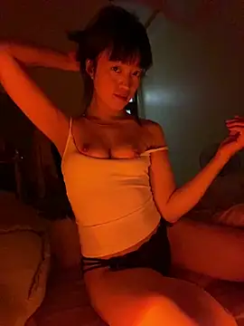 Tramy xx online show from June 4, 3:05 pm