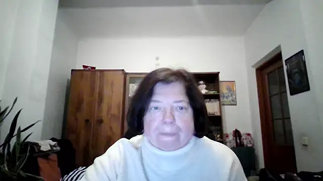 Violet Pulse online show from October 15, 6:10 pm