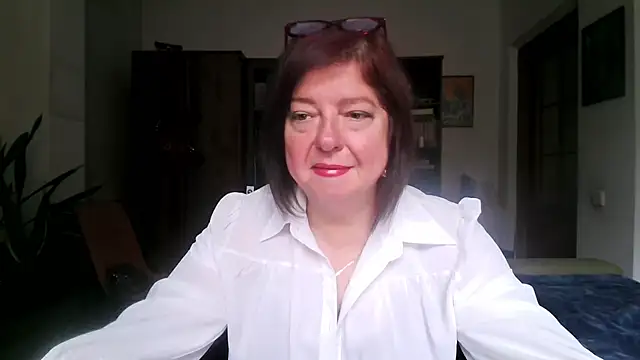 Violet Pulse online show from June 25, 7:13 am