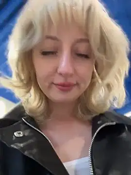 RonnieKiss online show from April 25, 12:41 pm