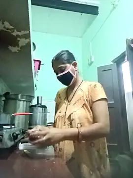 Cute-Charvii online show from March 11, 1:21 am