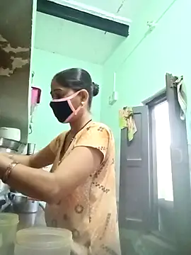 Cute-Charvii online show from April 20, 12:57 am