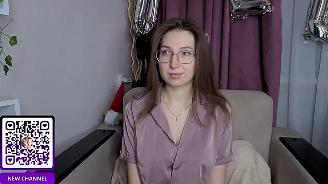 DaliaRadtke online show from March 2, 6:14 pm