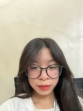 Snapshot of mau15_ chatting on October 19, 10:39 am mau15 online show from October 19, 10:39 am