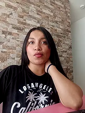Snapshot of EllaCute_Young chatting on September 22, 5:00 pm EllaCute Young online show from September 22, 5:00 pm