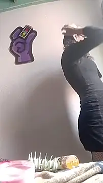 oblivionlove online show from April 26, 7:22 pm