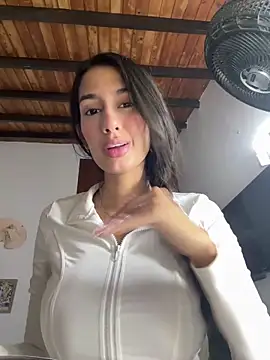 Julieta Duque online show from March 17, 4:05 am
