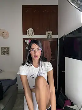 Julieta Duque online show from March 25, 2:17 am