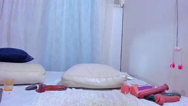 Maturealiciaray online show from April 11, 6:30 am