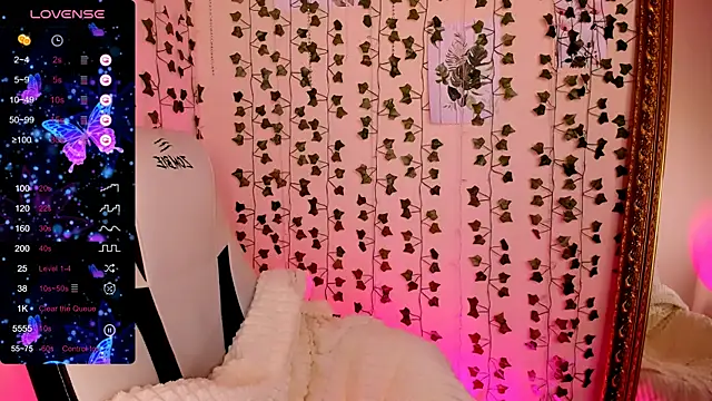 LinaBlossom  online show from February 24, 8:24 am