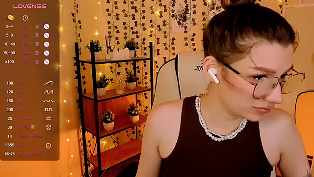 LinaBlossom  online show from June 23, 2:31 am