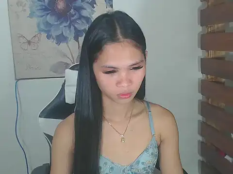 hugecock petite online show from September 21, 2:49 pm