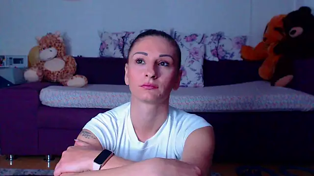 CassieSpell online show from April 26, 9:01 pm