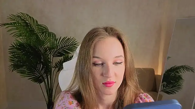 kianawhite online show from October 22, 6:07 am