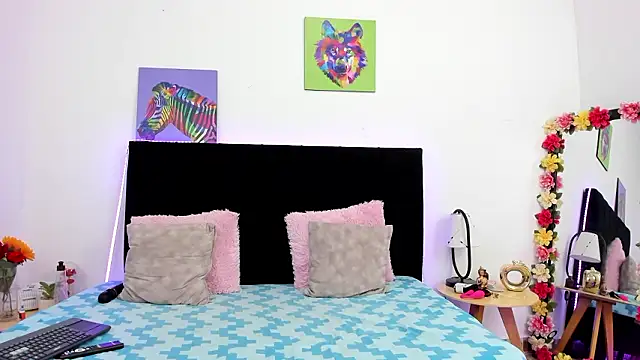 celestederek online show from February 13, 5:36 pm