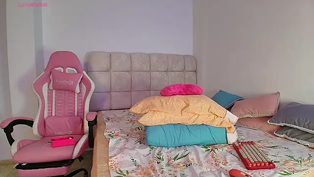 Julieta Rose19 online show from March 19, 2:49 am