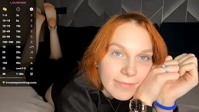 FoxLina online show from November 17, 8:20 pm