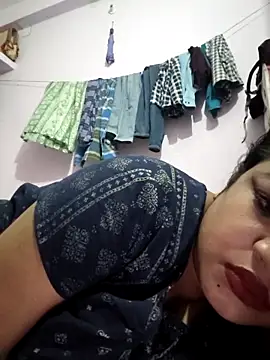 Deborbhavi222 online show from April 25, 4:26 pm