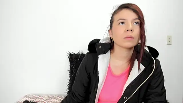 Snapshot of Valen_tina chatting on October 5, 3:39 pm Valen tina online show from October 5, 3:39 pm