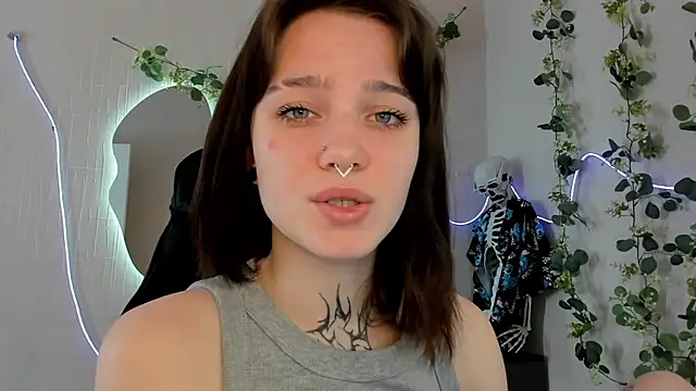 Elastikisss online show from April 25, 8:17 am