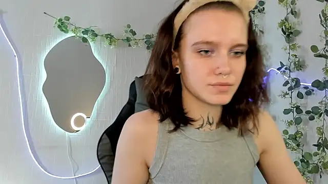 Elastikisss online show from April 22, 10:23 am