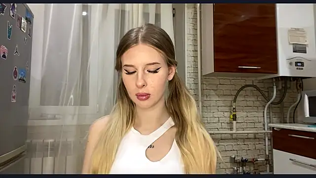 Snapshot of JennyKrinsen chatting on September 23, 9:46 pm JennyKrinsen online show from September 23, 9:46 pm